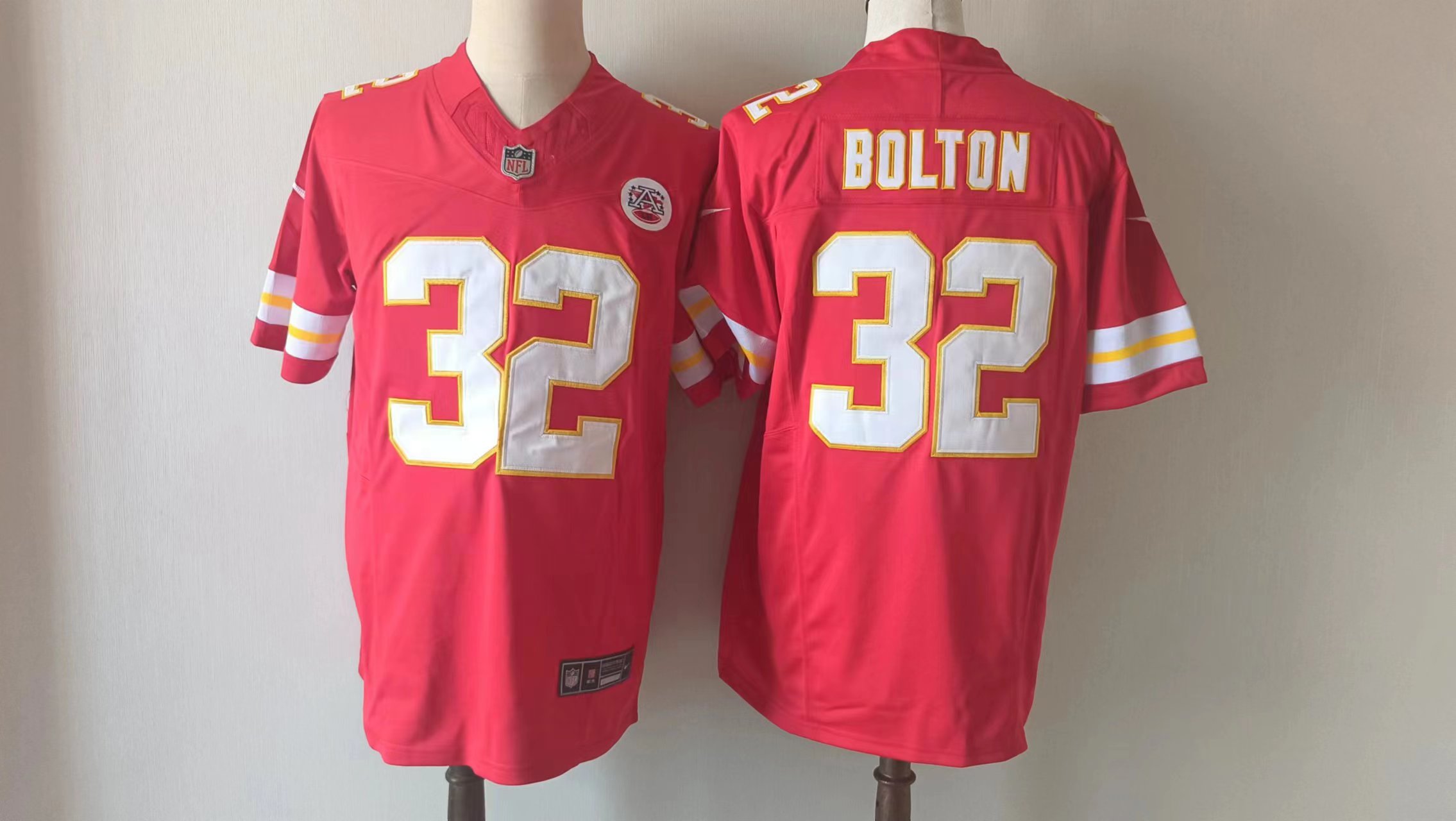 Men’s Kansas City Chiefs #32 Nick Bolton Red 2023 F.U.S.E. Vapor Untouchable Limited Stitched Jersey Men’s Kansas City Chiefs #32 Nick Bolton Red 2023 F.U.S.E. Vapor Untouchable Limited Stitched Jersey